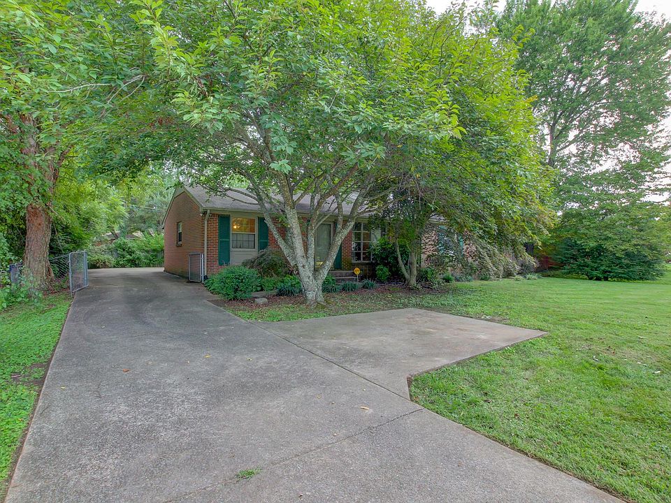 1st image of 2144 Memorial Dr