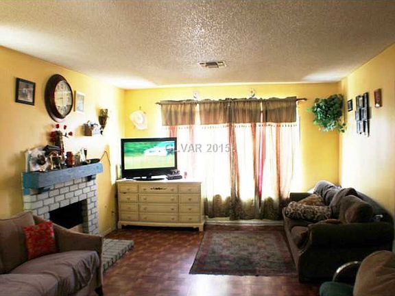 3rd image of 6628 Escalon Dr