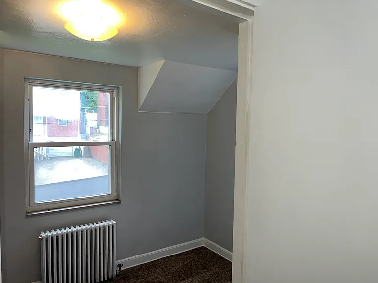 1829 McNary Blvd — Photo 7