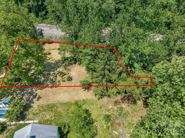 28 Pinecrest Dr, Asheville, NC 28803