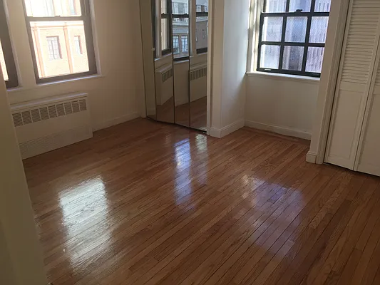 Rented by New York City Apartments | media 28