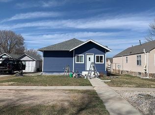 810 R St, Gering, NE 69341