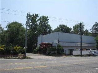 380 Northern Blvd, Great Neck, NY 11021