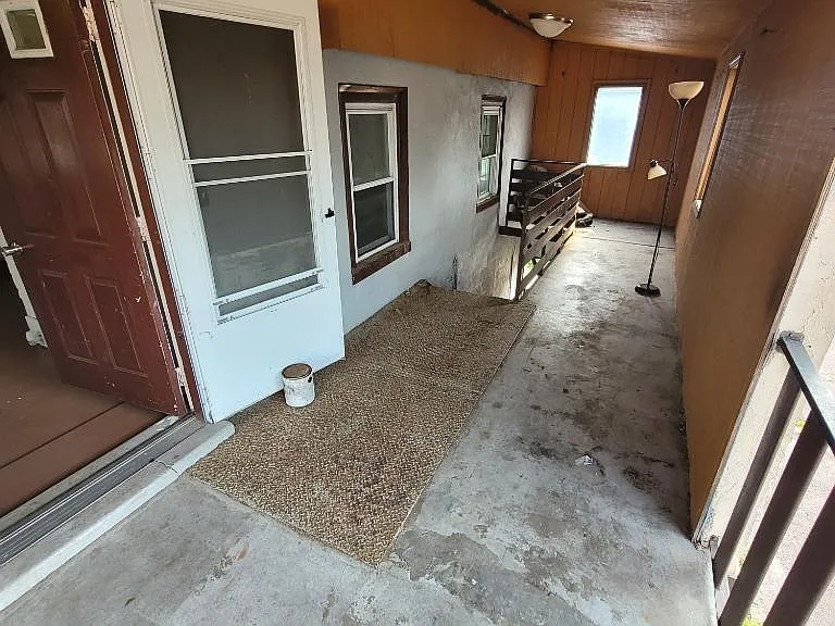 second floor.. patio/outdoor storage