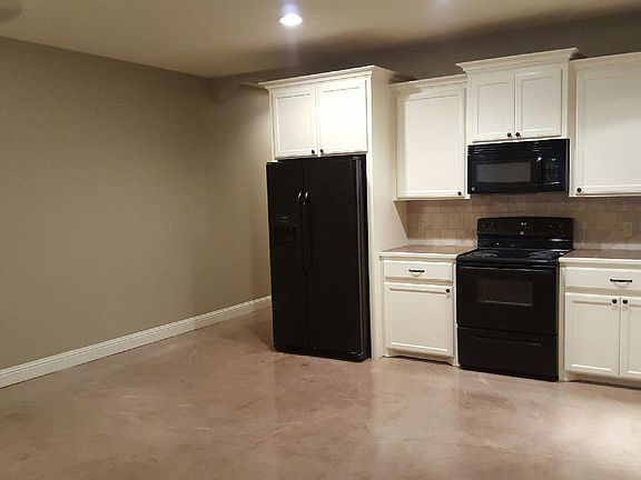 4 Kitchen