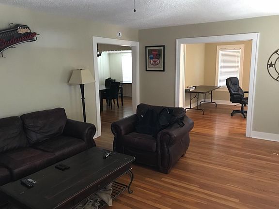 3rd image of 2904 20th St