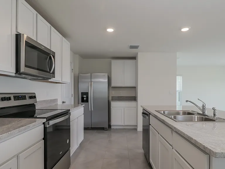 477 Sunlit Coral St — Photo 6