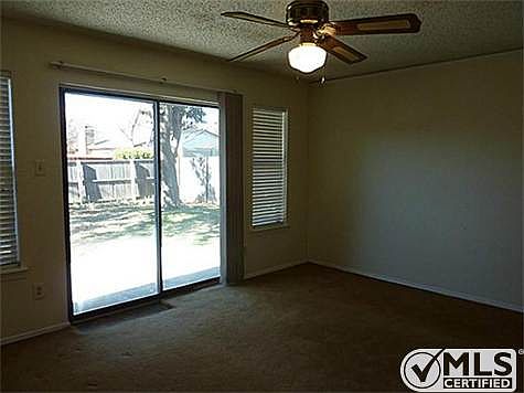 4th image of 3125 Mayfair Dr