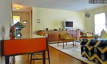5th image of 34110 Chagrin Blvd APT 6101
