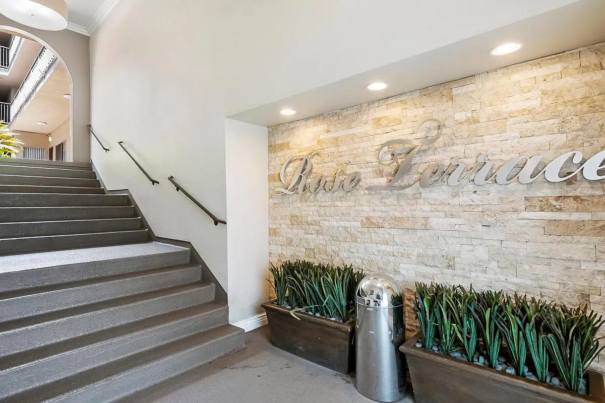 Rose Terrace Apartment Homes — Photo 4