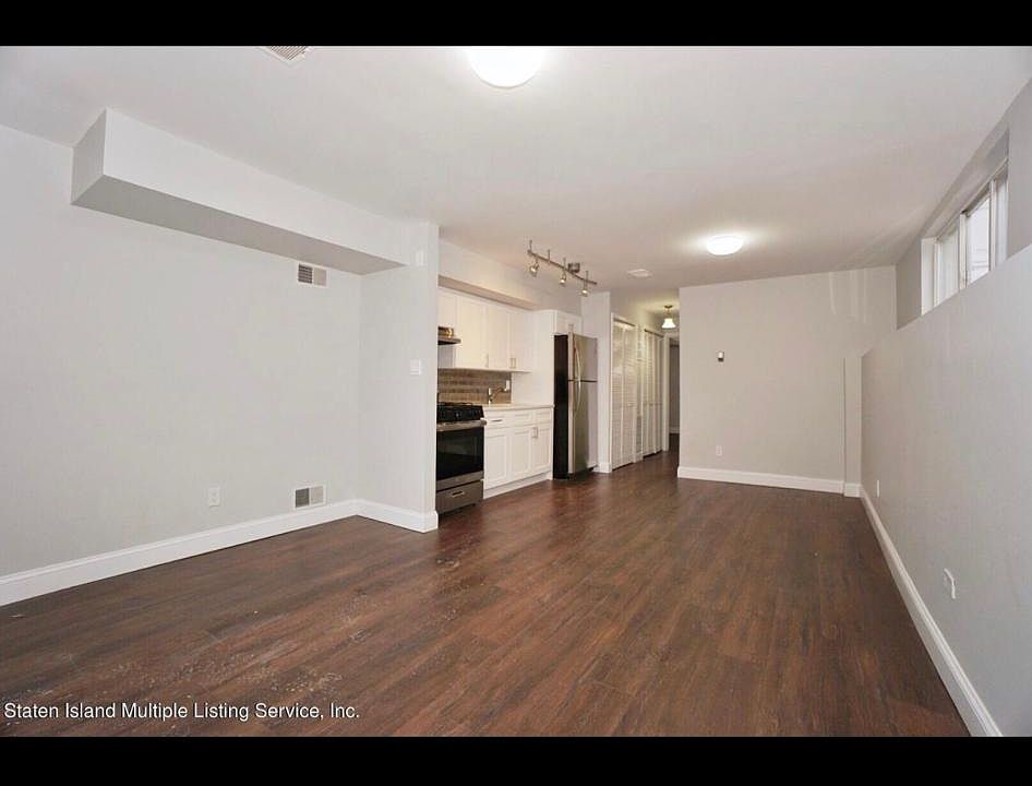 1st image of 71 Woodcutters Ln Floor 1