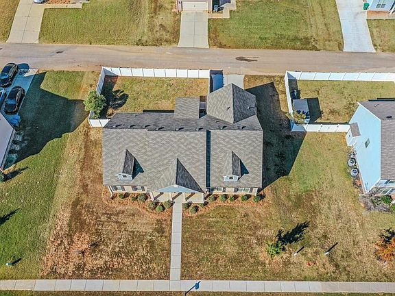 4th image of 1141 Abundance Dr