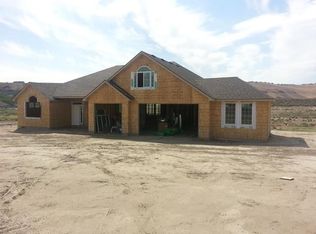 102107 Kash Loop, Kennewick, WA 99338