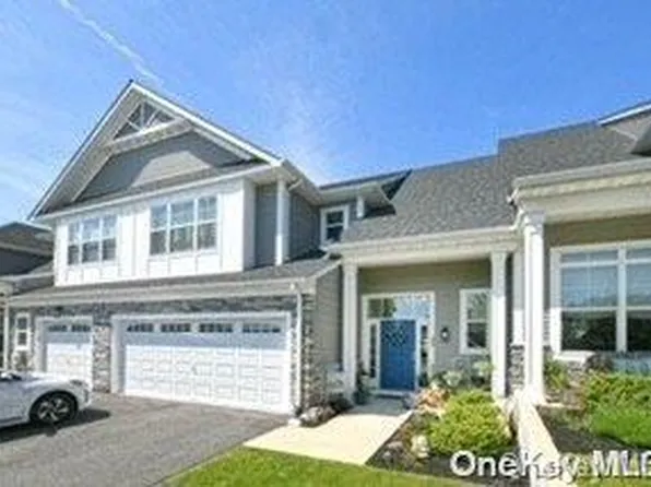 158 Towering Moon Lane #158, Yaphank, NY 11980