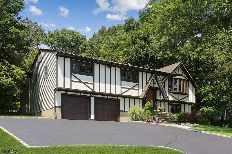 311 Horizon Dr photo 1