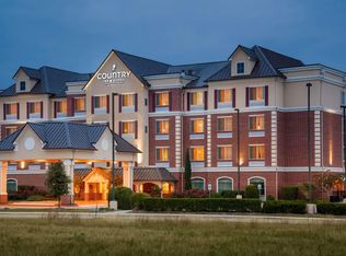 1010 SW Pkwy E #2, College Station, TX 77840