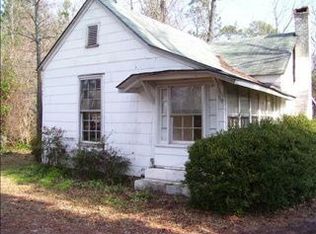 315 S Hampton St, Pinewood, SC 29125