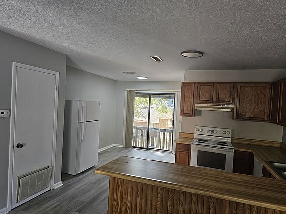 5th image of 799 Donnell Blvd APT 16