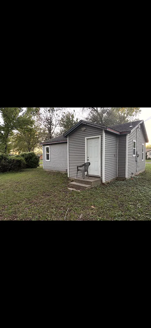 Cozy, Updated & ready for You: Charming Corner-Lot — Photo 2