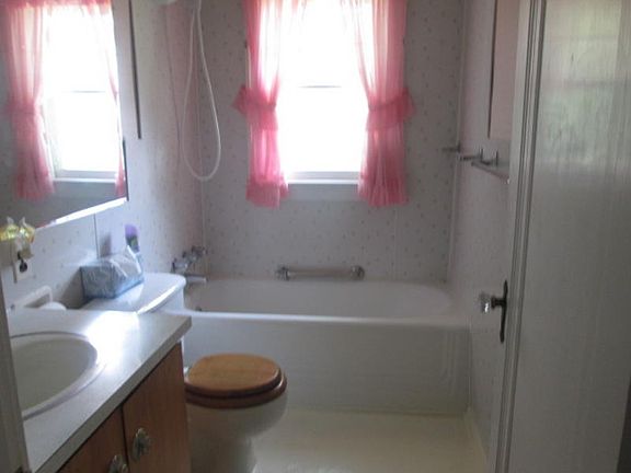 5th image of 8482 5th St
