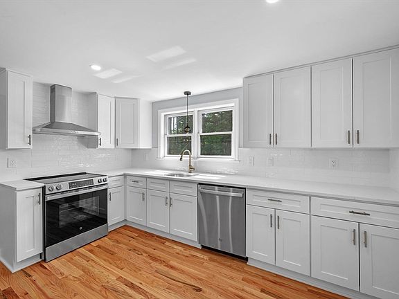 3rd image of 45 Hiley Brook Rd