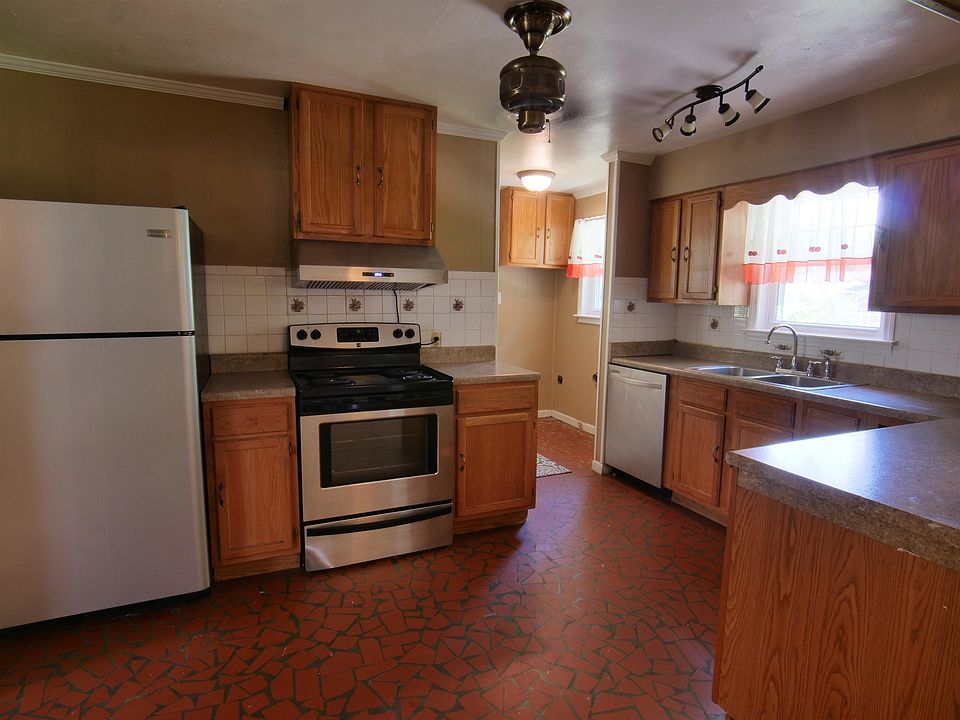 2nd image of 3804 Claree Dr