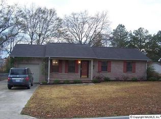 1827 Peach Orchard Rd NW, Hartselle, AL 35640