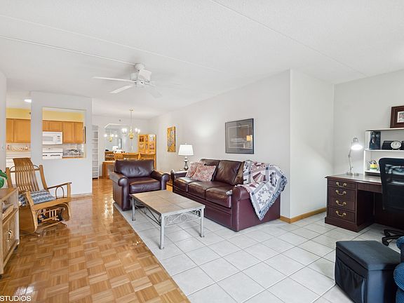3rd image of 6211 Lincoln Ave Unit 407