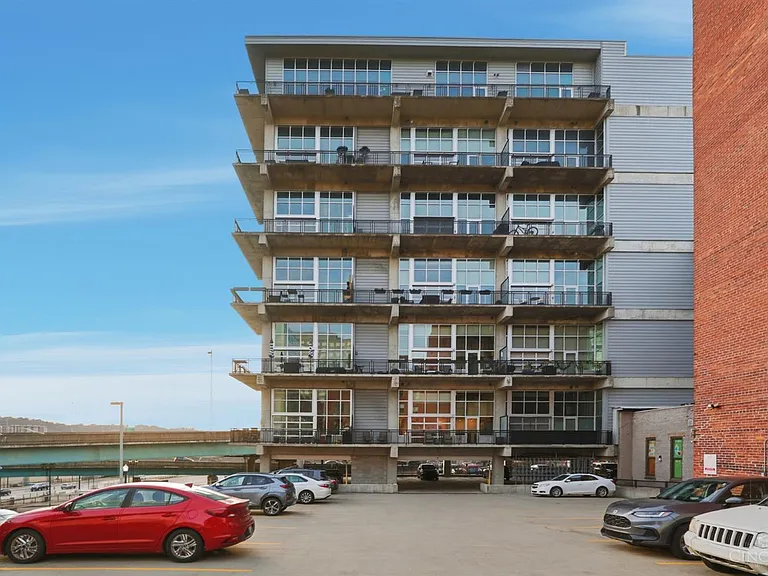 353 W 4th St #209 — Photo 33