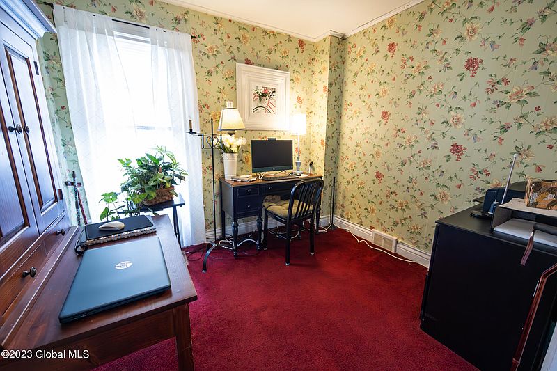 4th image of 11 Beech Street