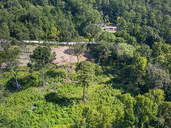 3rd image of 32 County Road 158