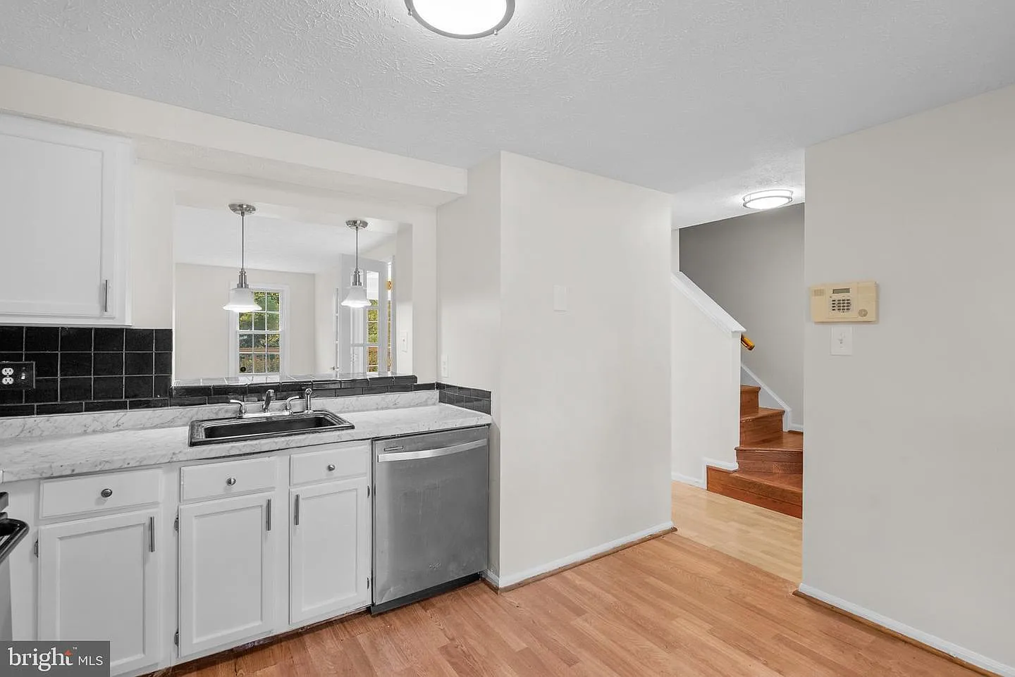 3 bed, 1551 sqft, $2,795 — Photo 4