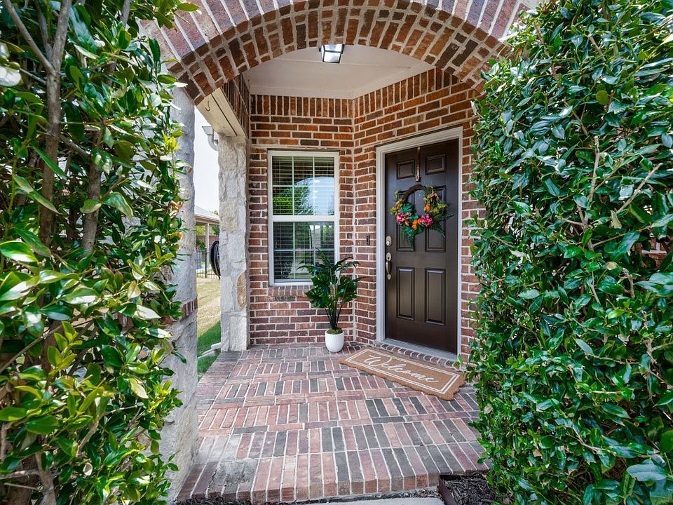 1st image of 7928 Cool River Dr