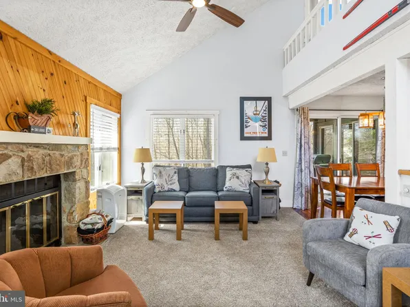 146 Telemark Dr, Lake Harmony, PA 18624