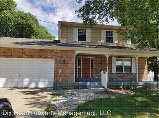 7329 Red Coat Dr, Hamilton, OH 45011