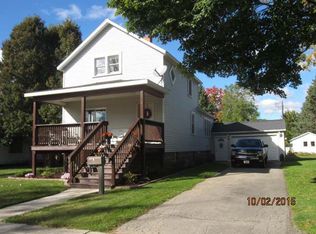 345 Adams St, Oconto, WI 54153