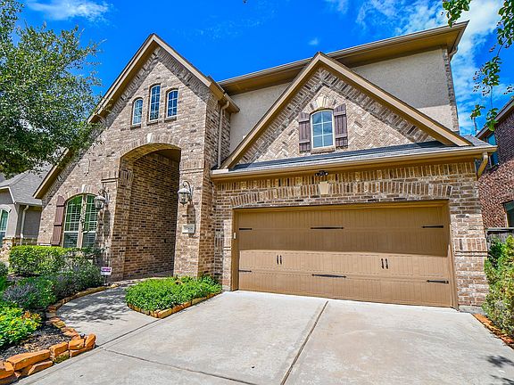 3rd image of 27818 Hunters Rock Ln