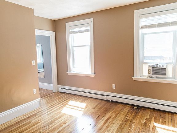 4th image of 1 Willow Ave #1