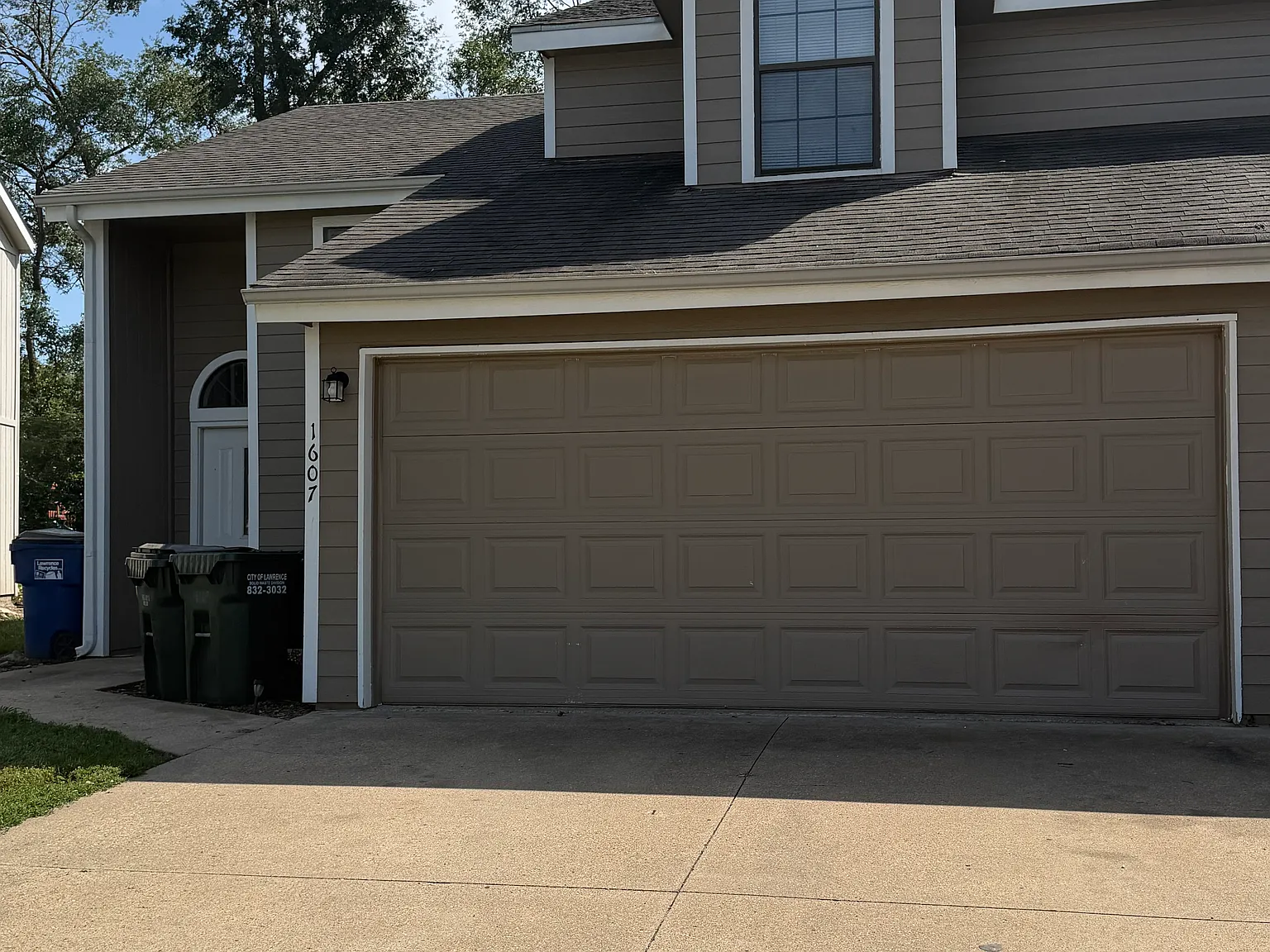 3 bed, 1.5 bath, 1100 sqft, $1,500 — Photo 1