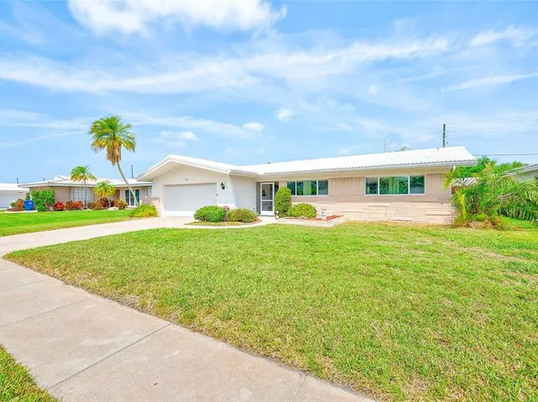 14901 Sovereign Dr, Largo, FL 33774