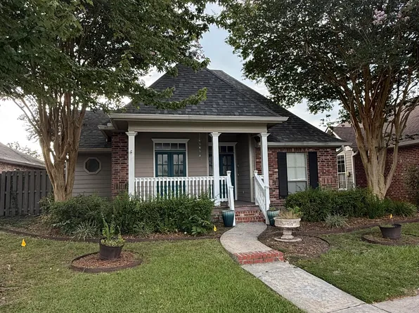 1007 Southlake Cir, Youngsville, LA 70592