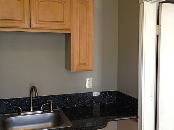 5th image of 1305 Loranne Ave