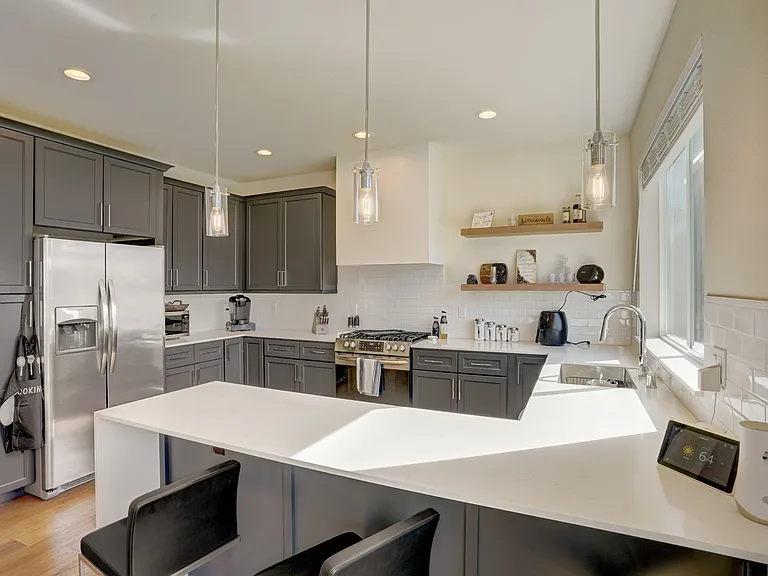 124 Homer Ave SW — Photo 9
