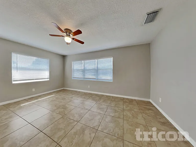 1253 Jasmine Way — Photo 10