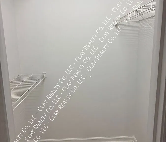 920L Highland Ave — Photo 18