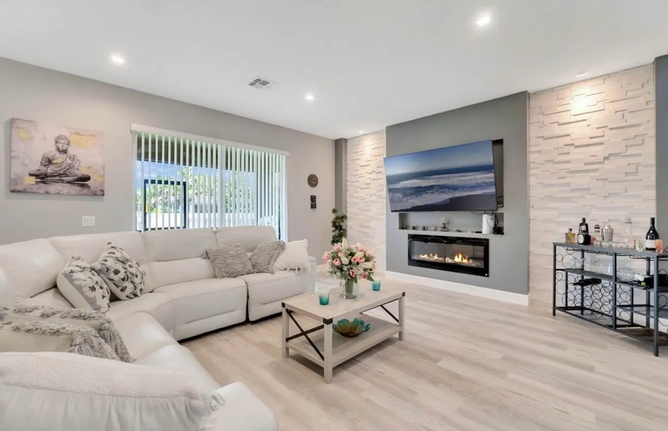 4 bed, 3.5 bath, 2533 sqft, $3,800 — Photo 3
