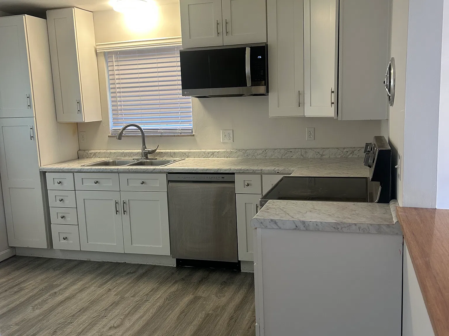 4 bed, 1377 sqft, $1,850 — Photo 3