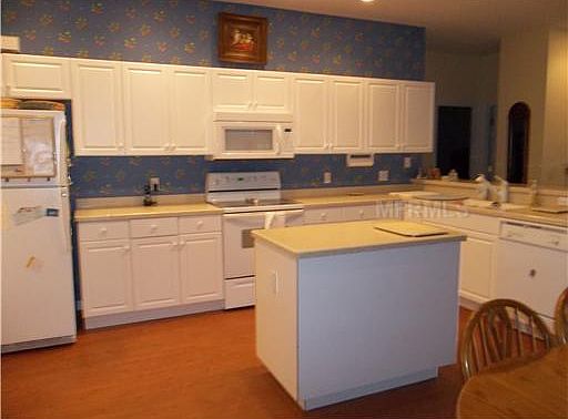 4th image of 1617 Alma Ct
