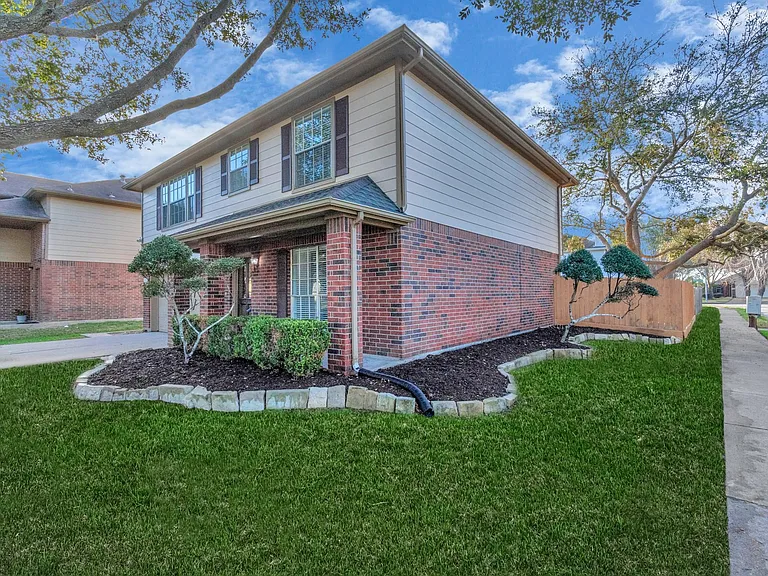 21635 Sandystone Ln — Photo 39