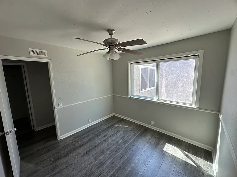 11043 Clairemont Mesa Blvd — Photo 23